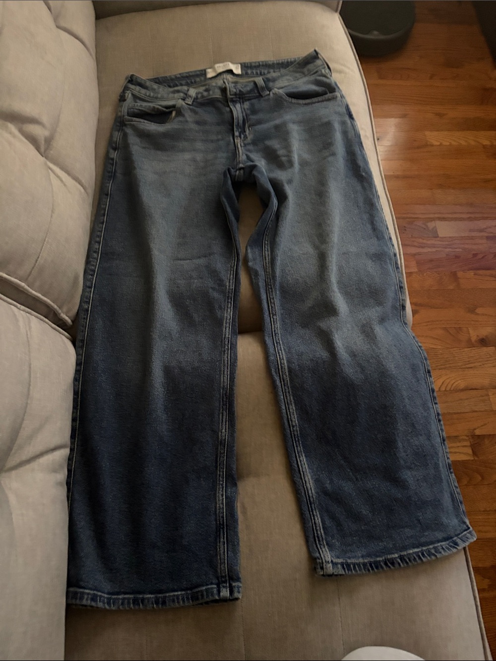Hollister Women's Baggy- Low Rise Blue Denim Jeans (short)